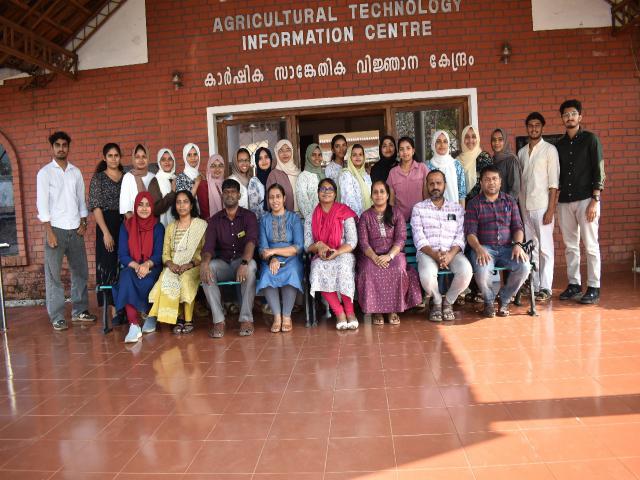 Training in Molecular Biology and Bioinformatics